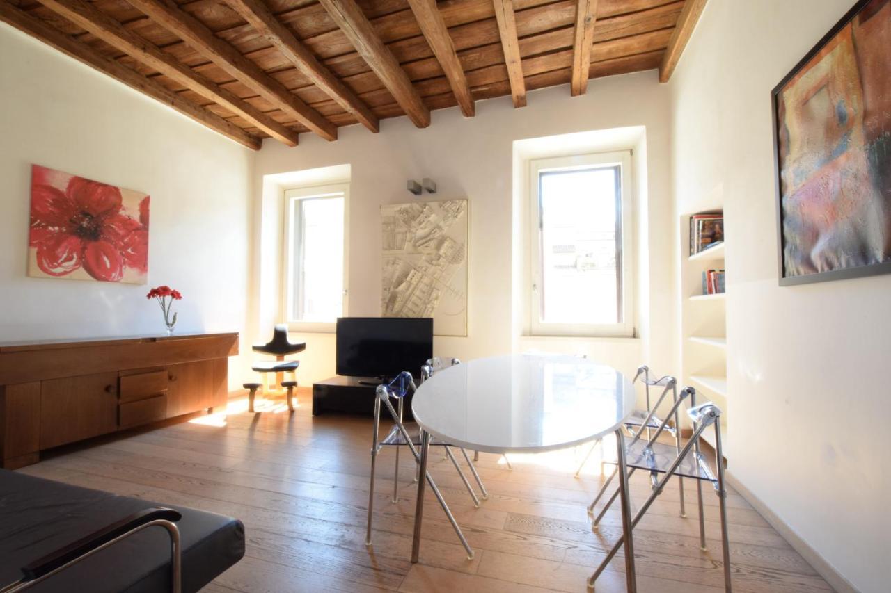 Modern Apartment In Campo De Fiori Rome Luaran gambar