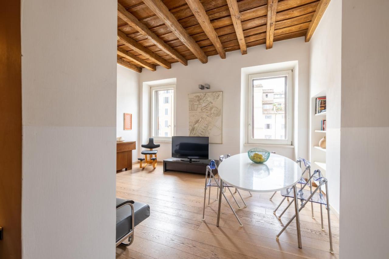 Modern Apartment In Campo De Fiori Rome Luaran gambar