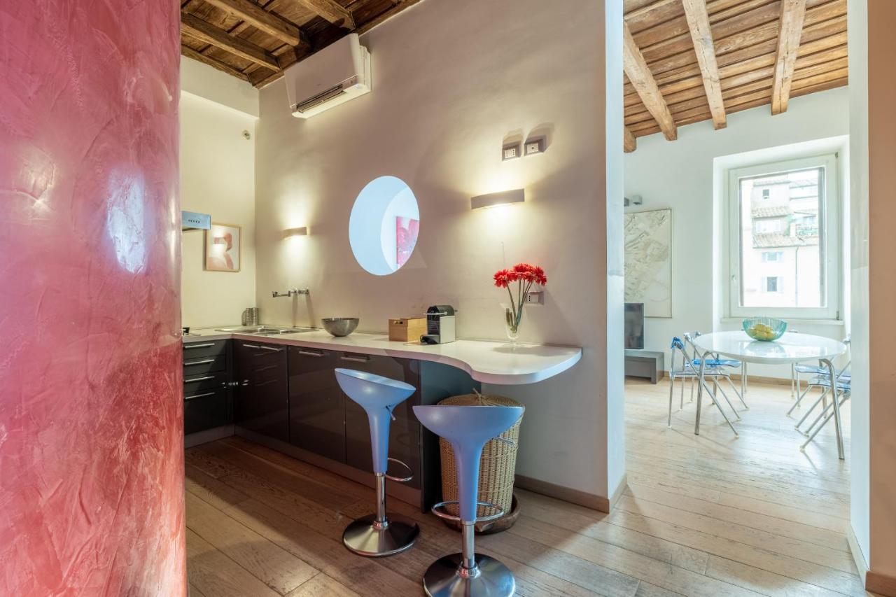Modern Apartment In Campo De Fiori Rome Luaran gambar